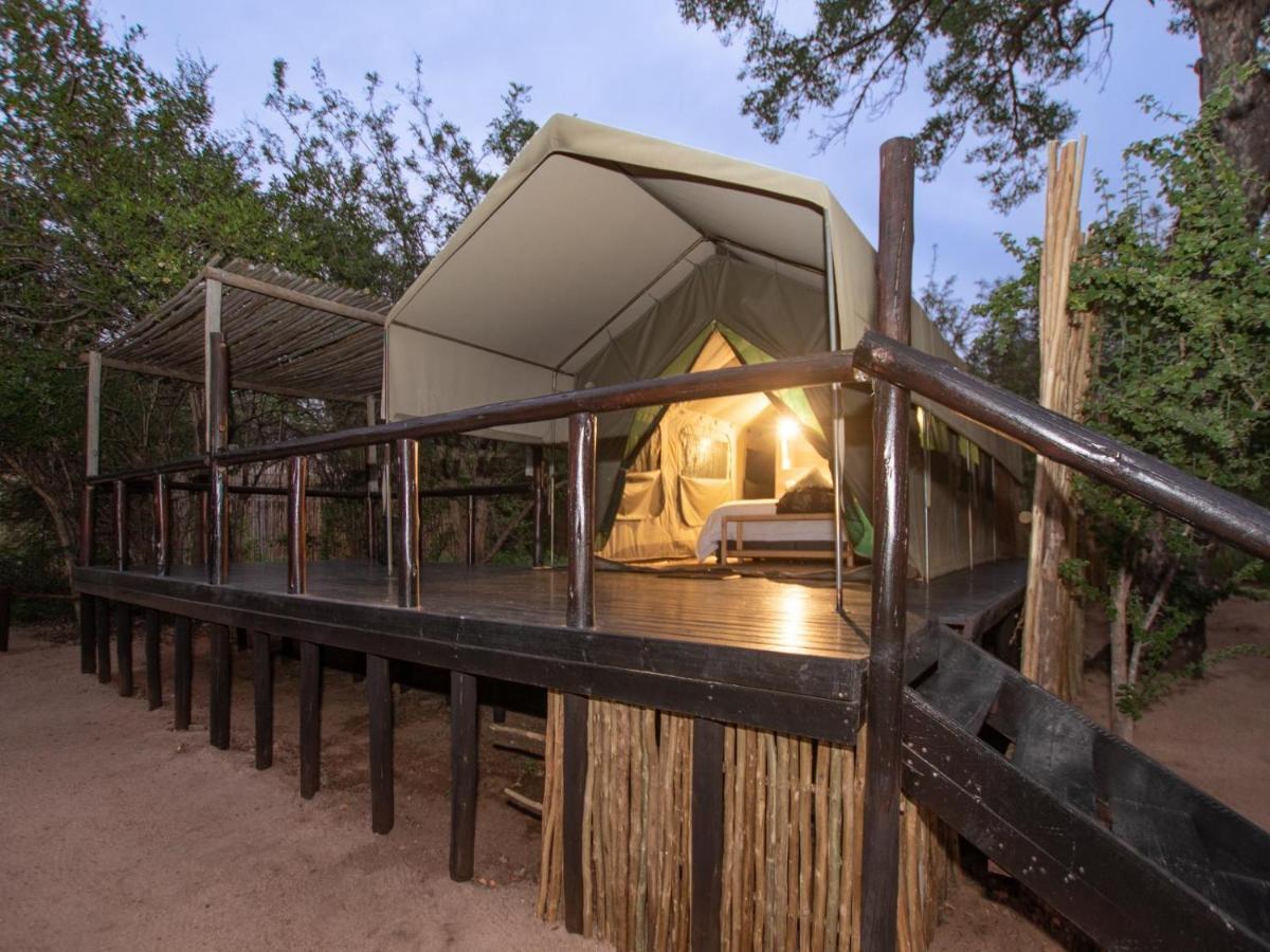 Вілла Langa Langa Safari Camp Huntingdon Екстер'єр фото